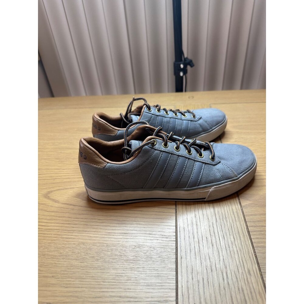 Adidas 7.5 Gray Canvas Sneakers Brown Accents Casual Stylish Footwear Mens - Picture 4 of 13